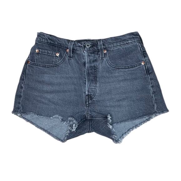 Levi’s 501 Original Short in Cabo Rise Frayed Raw Cut Hem Women’s Sz 26 - Picture 2 of 8